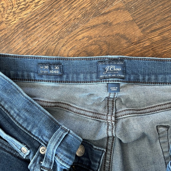 J. Crew 1040 Athletic tapered-fit stretch jean in deep lake wash Men’s 30x30 - Picture 8 of 8